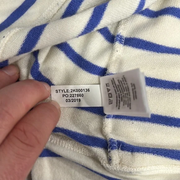 Vineyard Vines pop over hoodie - Picture 7 of 8